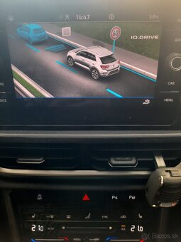 Predám Volkswagen T-Roc 2.0 DTT, DSG A7 - 10