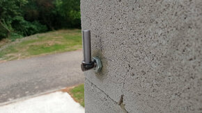 Matice do betonu / pánty na bránu - 10