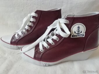 Nove sandalky - 10