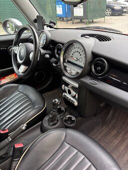 Mini Cooper Clubman 2008 88kW, 6st automat, benzín - 10