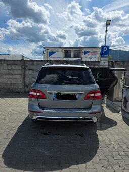 Mercedes-Benz ML trieda 350 BlueTEC 4matic AMG - 10
