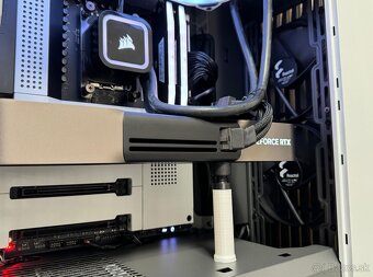 Ryzen 9 9950X3D\32GB\RTX 5080\SSD\1200W Zdroj - 10