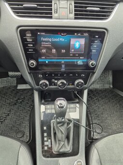 ŠKODA OCTAVIA III 2.0 TDI 135kw DSG SK 4x4 12/2019 - 10