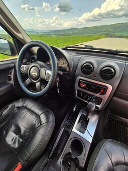 JEEP Cherokee 2,8 crd automat - 10