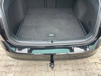 Predám VW GOLF Highline 2.0 TDi 150k ťažné,nezávisle,Xenon, - 10