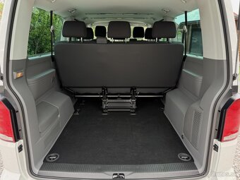 Volkswagen Caravelle 2.0 TDI DSG Comfortline Long 2023 - 10