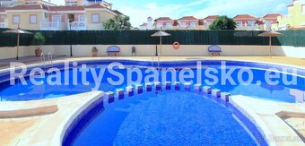 3pokojový byt 3+1 60m² s vl.prostornou verandou+2koupeln - 10