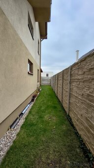 3 izbový byt so záhradou a 2x parkovacie miesta - 10