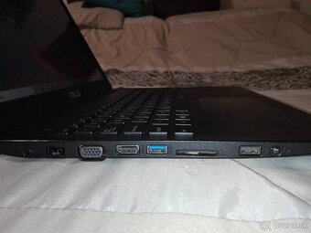 Asus X553. 4-Jadro. SSD 128 GB. Nová 8 GB RAM. - 10