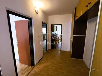 Prenájom, 3 izbový byt s lódžiou, 2. poschodie,... - 10