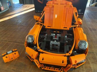LEGO TECHNIC 42056 Porsche 911 GT3 RS - Z VÝSTAVKY - 10