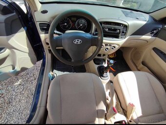 Hyundai Accent - 10