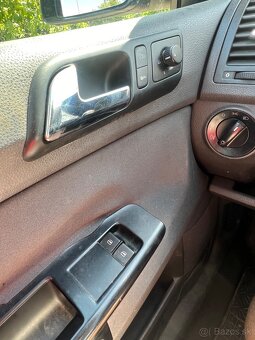 Vw Polo 1,2i kúp v Sr 2003 - 10