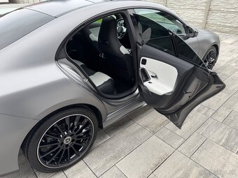 Mercedes cla 180 amg - 10
