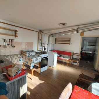 PREDAJ RODINNÉHO DOMU VO DVOROCH NAD ŽITAVOU ID: 1002 - 10