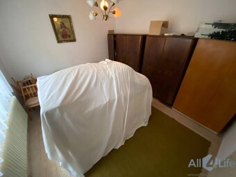Rodinný dom v Ratnovciach na rekonštrukciu, 413 m² pozemok - 10