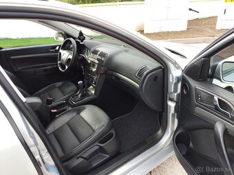 Škoda Octavia 2 combi 1,9 TDI 77kw Pacco Edition - 10