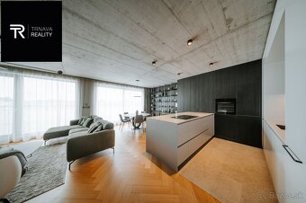 NAJLUXUSNEJŠÍ BYT V TRNAVE  s panoramatickým výhľadom na his - 10