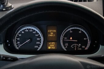 Mercedes-Benz Viano 2.2 120kW 7-miestne 2011 - 10