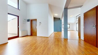 3i. PENTHOUSE 104m2, terasa 70m, Lopúchová ul, GARÁ6 - 10