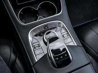 S 350d 2018, 4 miestne - 10