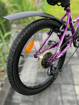 CTM Maggie 2.0 – dievčenský bicykel 20” – výborný stav - 10