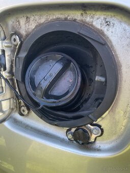 Predám Toyotu rav4 1.8 benzin+LPG - 10