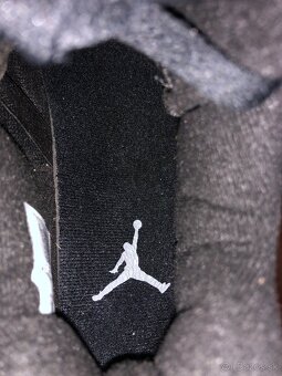 Nike Air Jordan 4 'Black Cat' - 10