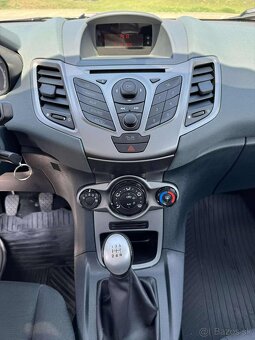 Ford Fiesta - 10
