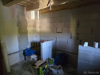 Chalupa v peknom a tichom prostredí v blízkosti Starej Turej - 10