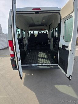 PEUGEOT PARTNER MINIBUS - 10