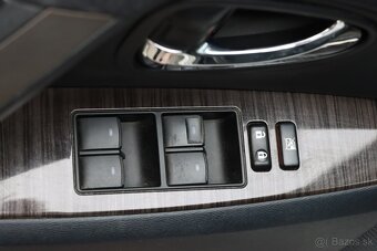Toyota Avensis T27 - 10