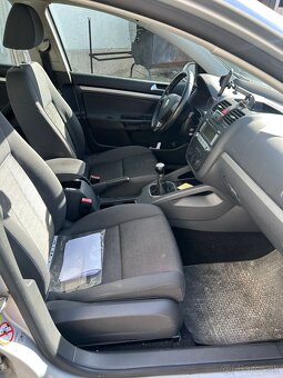 VW GOLF V 1,4 BENZÍN 2008 R9K - 10