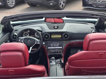 MERCEDES SL550 AMG - 10