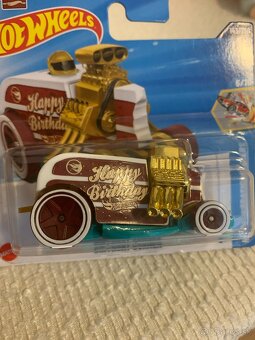 Hotwheels - 10