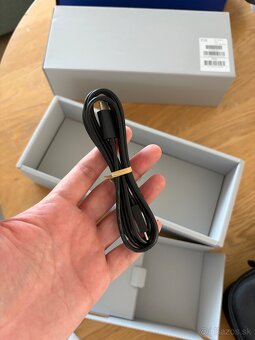 PlayStation Portal + ochranný obal a bluetooth transmitter - 10