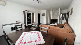 NOVO ZREKONŠTRUOVANÝ KOMPLETNE ZARIADENÝ 4-IZB. BYT S LOGGIO - 10