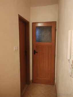 na predaj 2 izbový byt HANDLOVÁ - TOP CENA - 10