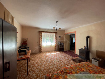 Usadlosť s vidieckym domom na polosamote v okolí Štiavnick - 10