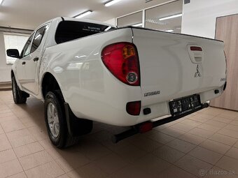 Mitsubishi L200 - 10