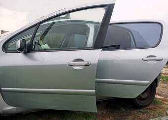 Peugeot 307 kožený interiér - 10