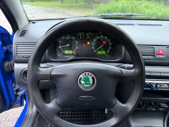 ŠKODA OCTAVIA KOMBI 1.6 benzín - 10