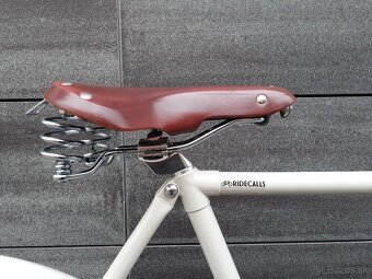 Mestský retro bicykel - 10