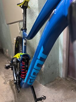 Giant Trance - 10