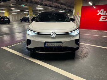 Vimenu alebo predam Volkswagen ID4 2022rok nove - 10