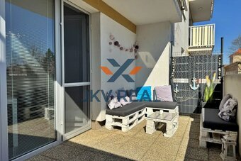Na predaj: Veľkometrážny 1-izbový byt s terasou a výhľadom n - 10