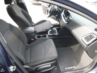 KIA CEED 1,4 TGDI 2021 GOLD - 10