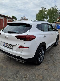 Hyundai Tuscon - 10