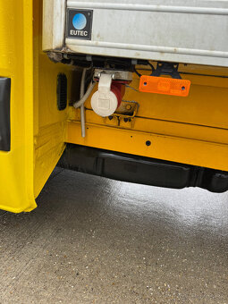 MERCEDES BENZ Sprinter 311CDI chladiak - 10