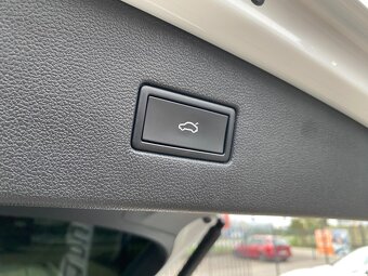 Volkswagen Tiguan 2.0 TDI EVO Elegance 4Motion DSG - 10